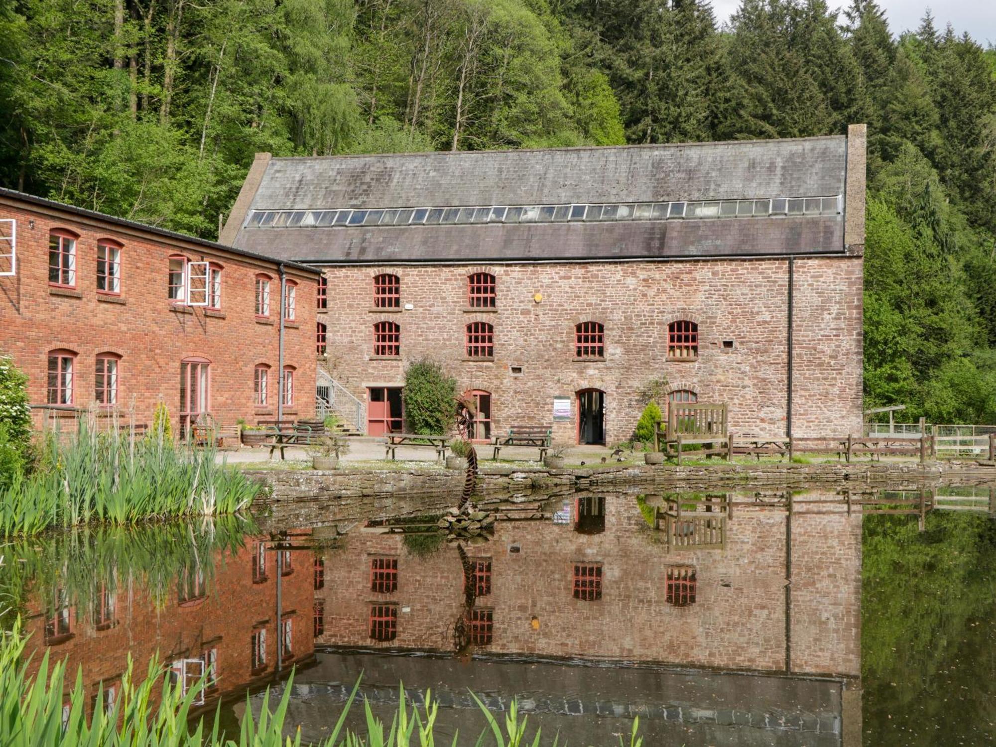 Rose Cottage Lydney Exterior photo